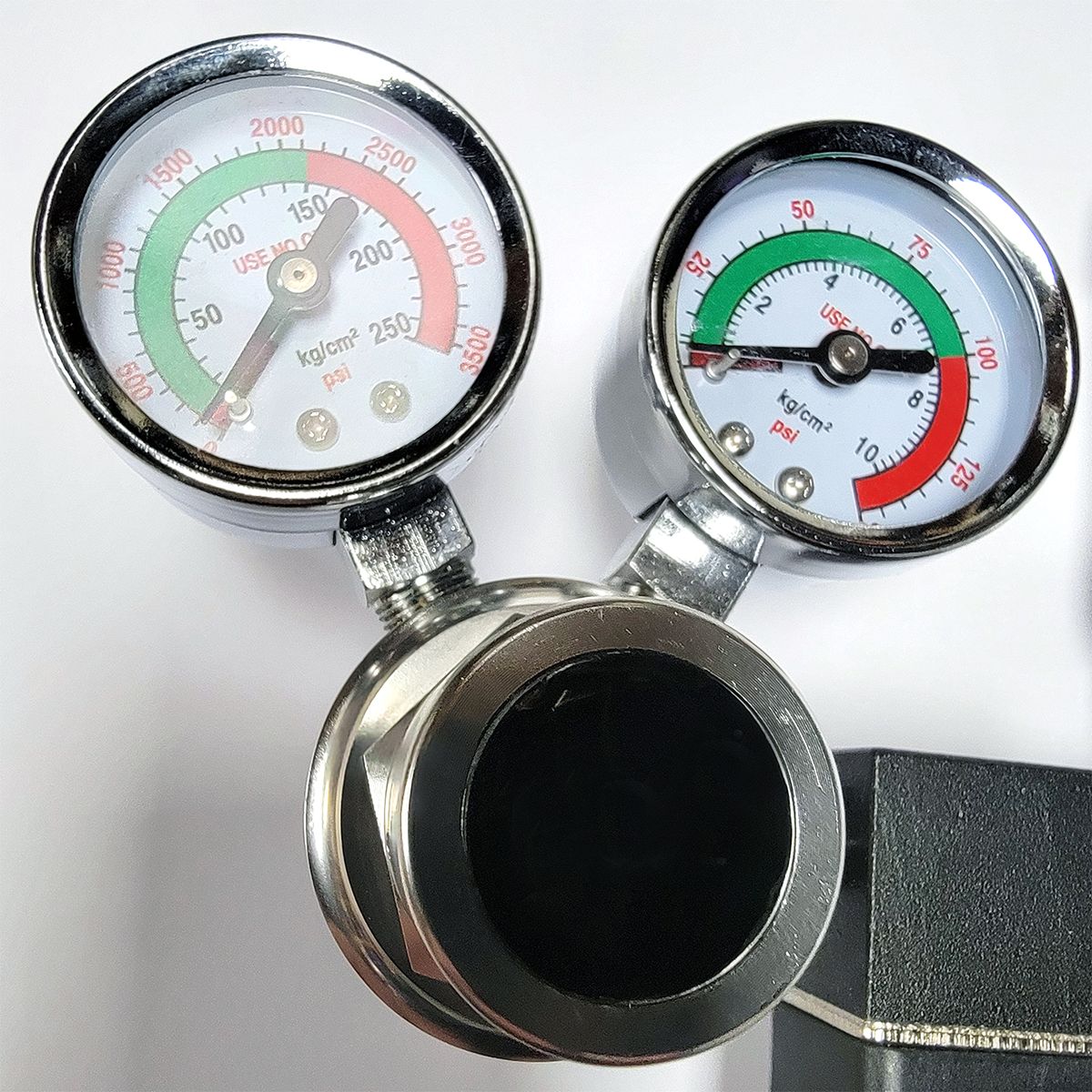 Close up of Reef Crest CO2 Regulator.