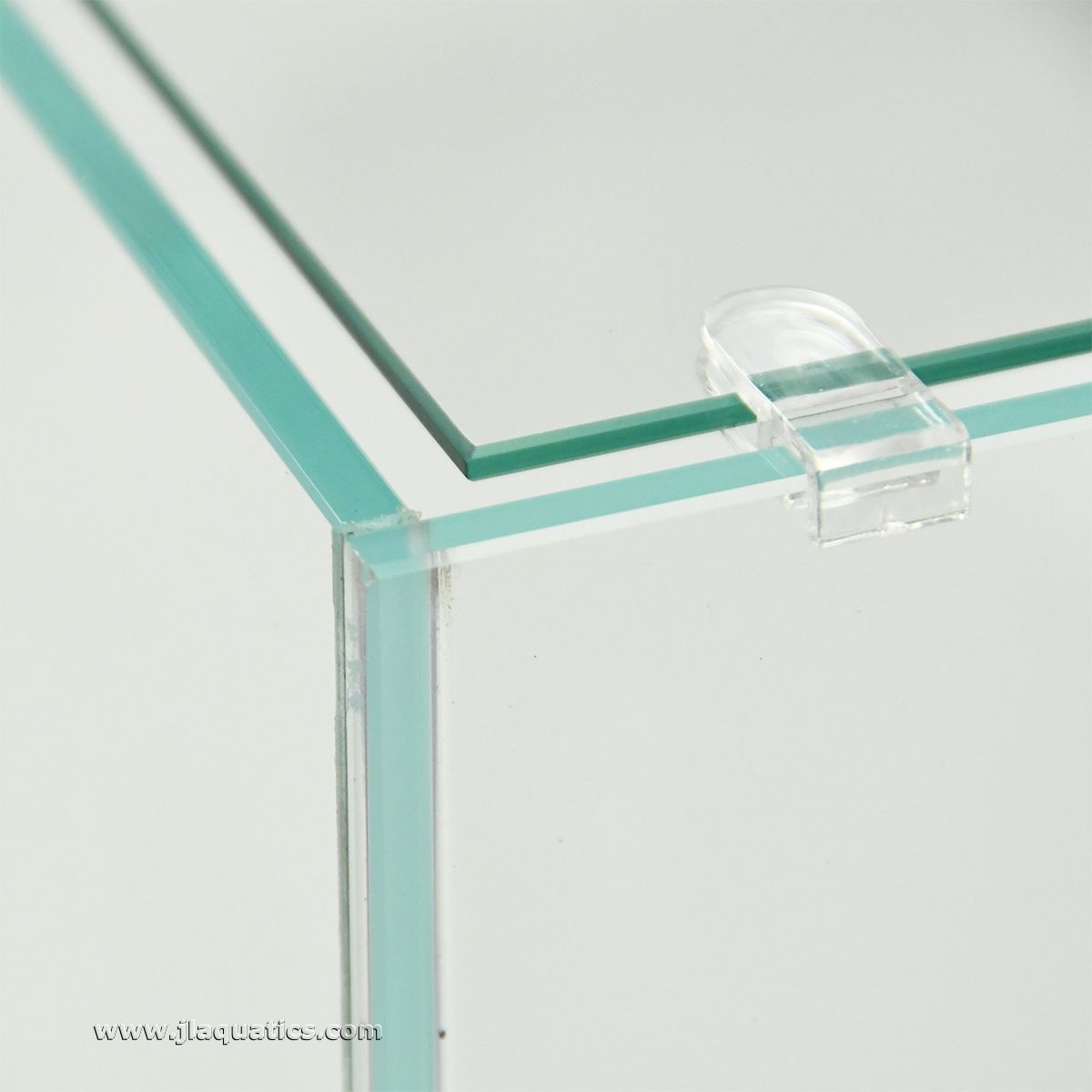 Aqua Japan All In One Peninsula Aquarium glass edge close-up